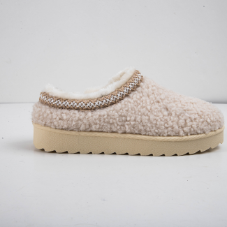 Lady's low-heeled fluffy cotton shoes